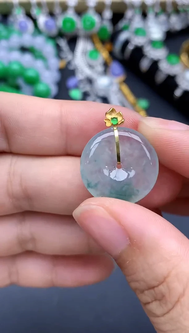 颈饰18K金镶嵌翡翠214-春日珠宝