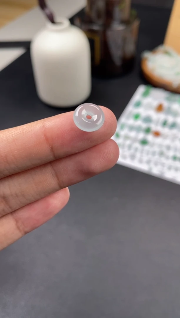 翡翠未镶嵌颈饰翡翠冰种平安扣