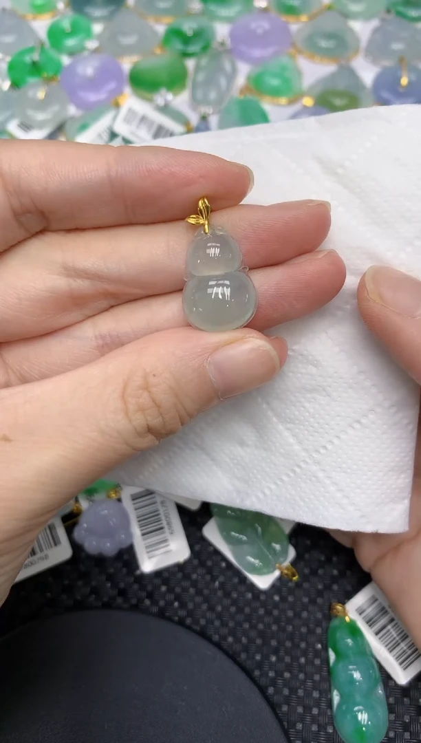 颈饰18K金镶嵌翡翠111111111