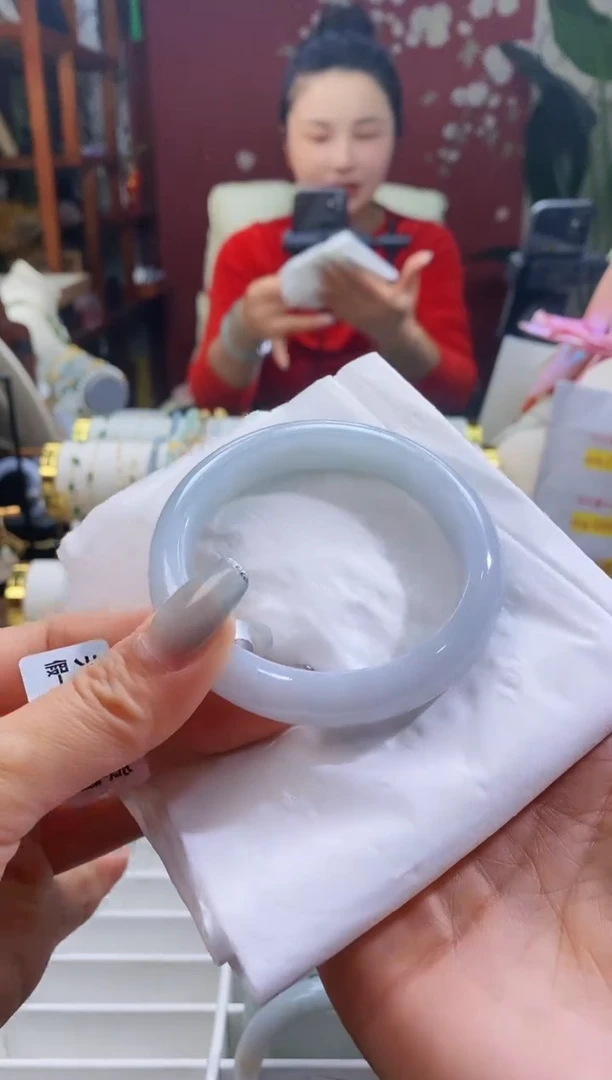 【闪购商品】翡翠手镯未镶嵌146显白5556/12.0*7.9