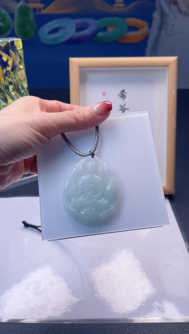 吊坠(不含链)未镶嵌翡翠观音