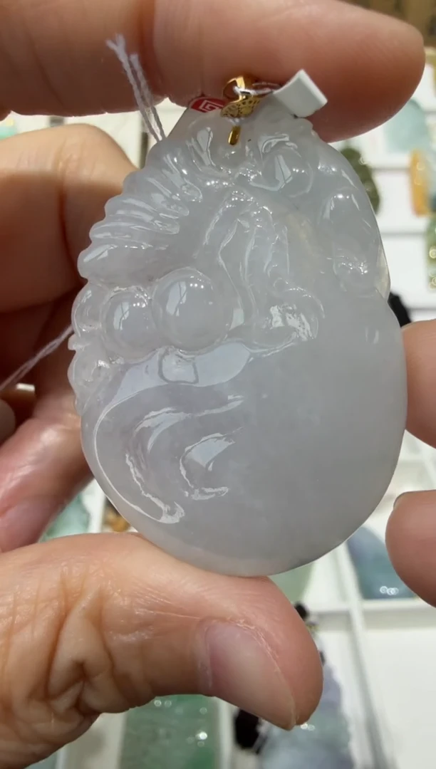 18K金镶嵌挂件翡翠A货翡翠多样性孤品