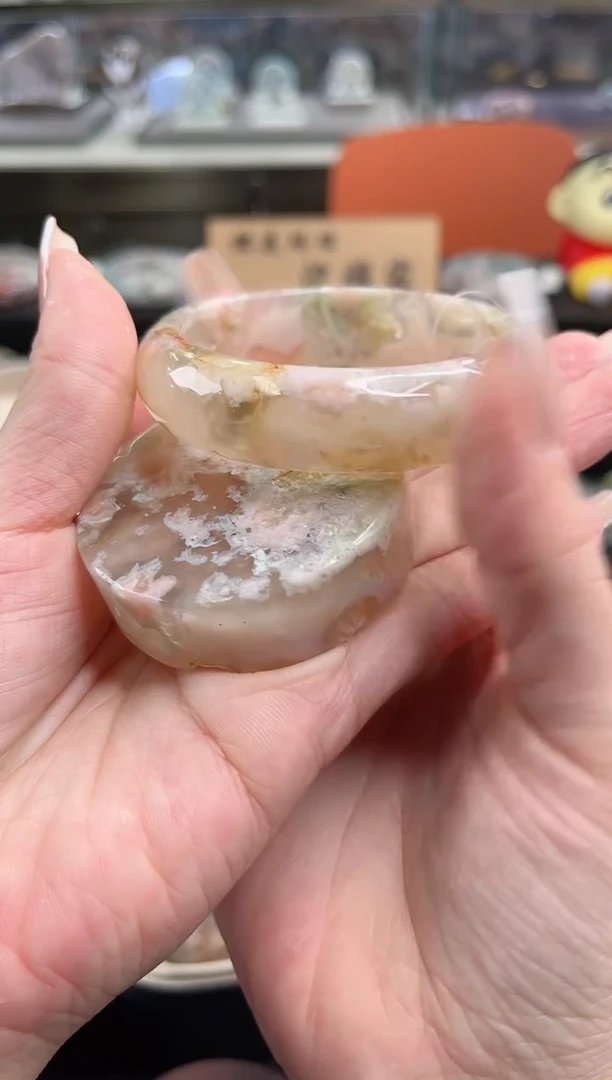 未镶嵌手镯石英质玉尘*丷圈口（赠品镯心）