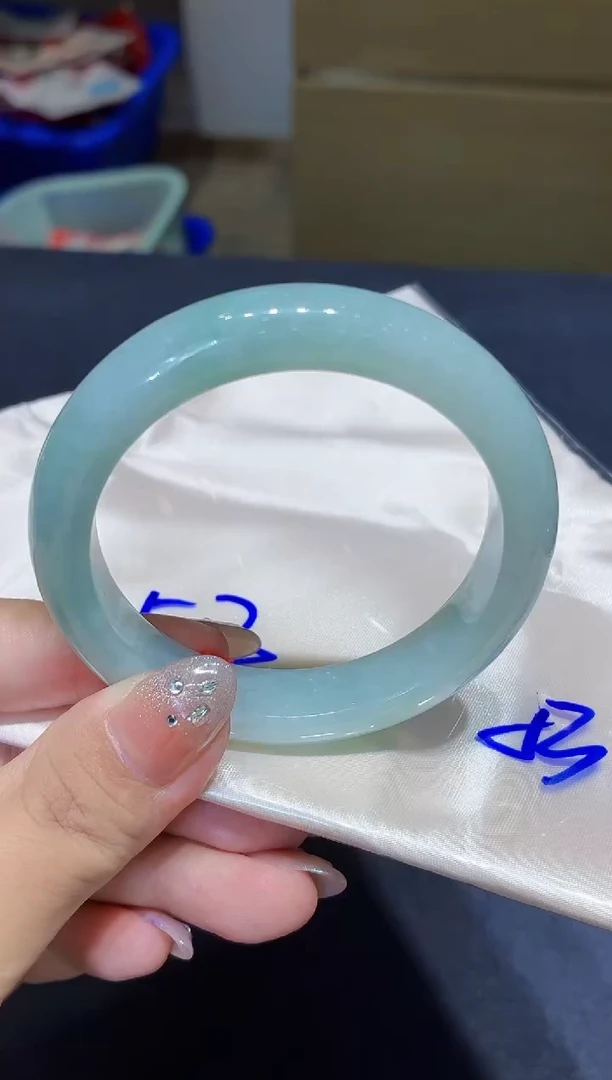 未镶嵌手镯翡翠翡翠手镯