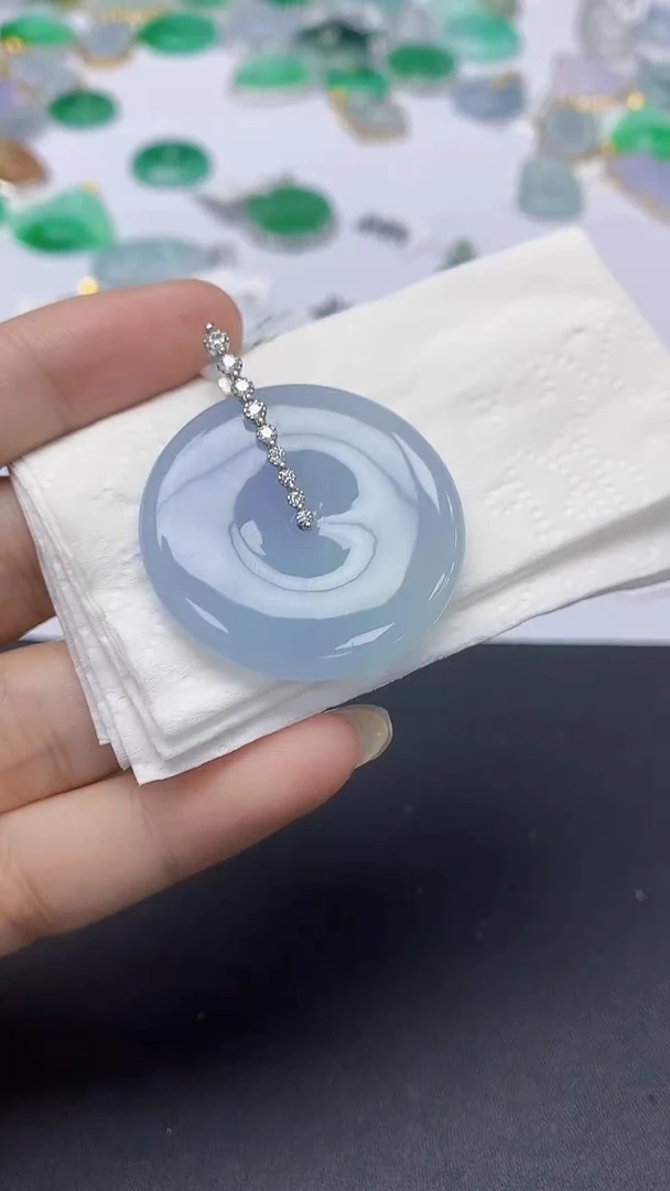 翡翠18K金镶嵌颈饰 天然缅甸a货翡翠