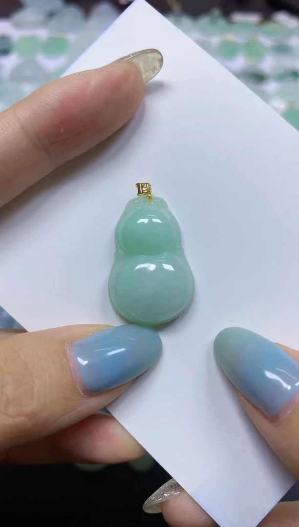 翡翠18K金镶嵌颈饰天然翡翠A货