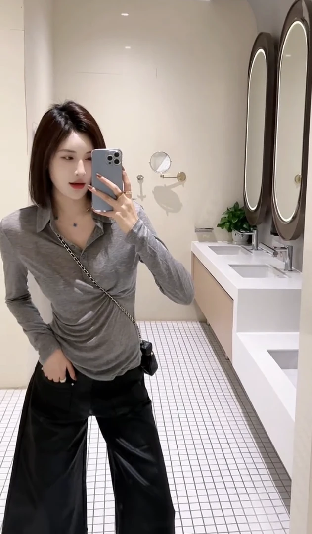 ins2025早秋新款简约时髦辣妹微透翻领纽扣长袖防晒打底T恤上衣女