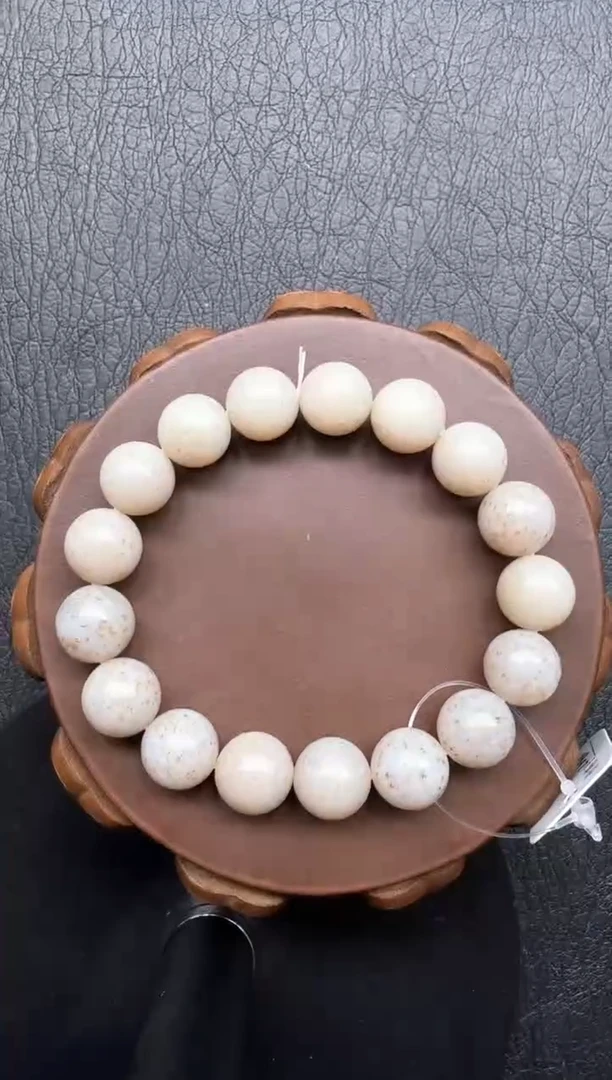 未镶嵌手串和田玉36