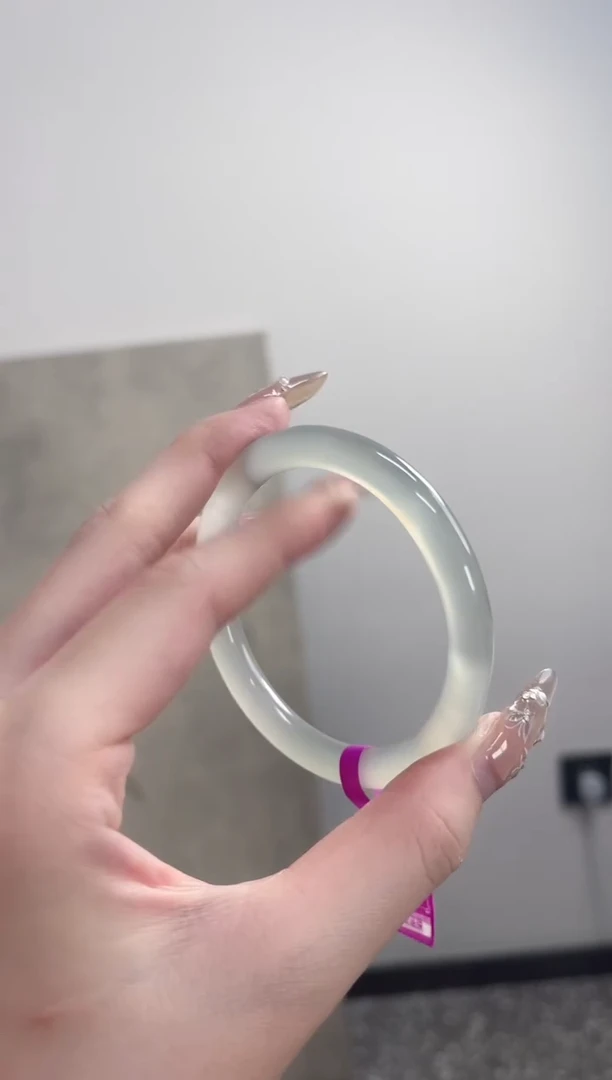 【闪购商品】玛瑙/玉髓手镯未镶嵌56圈 需要包容圆条