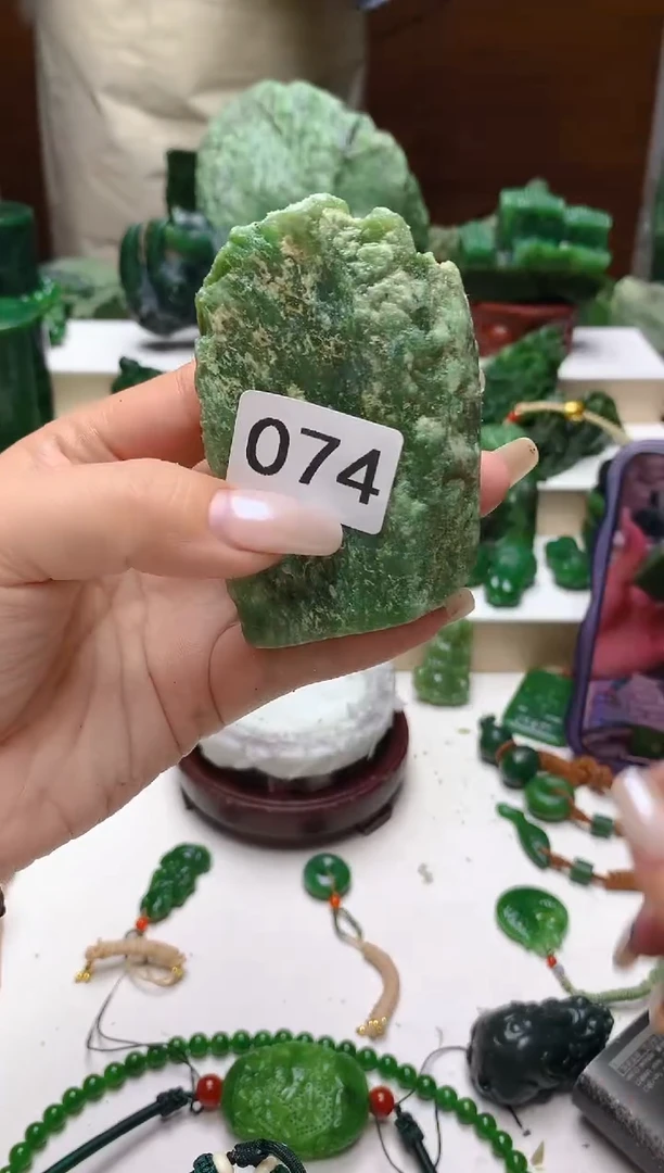未镶嵌和田玉（碧玉）珠宝半成品1