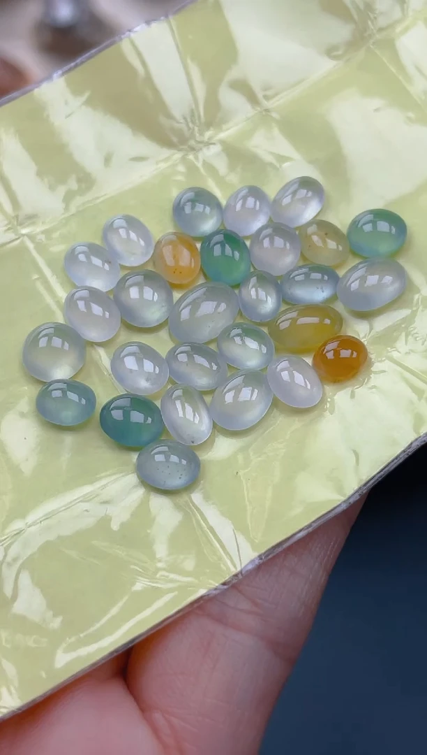 未镶嵌定制翡翠天然翡翠蛋面55