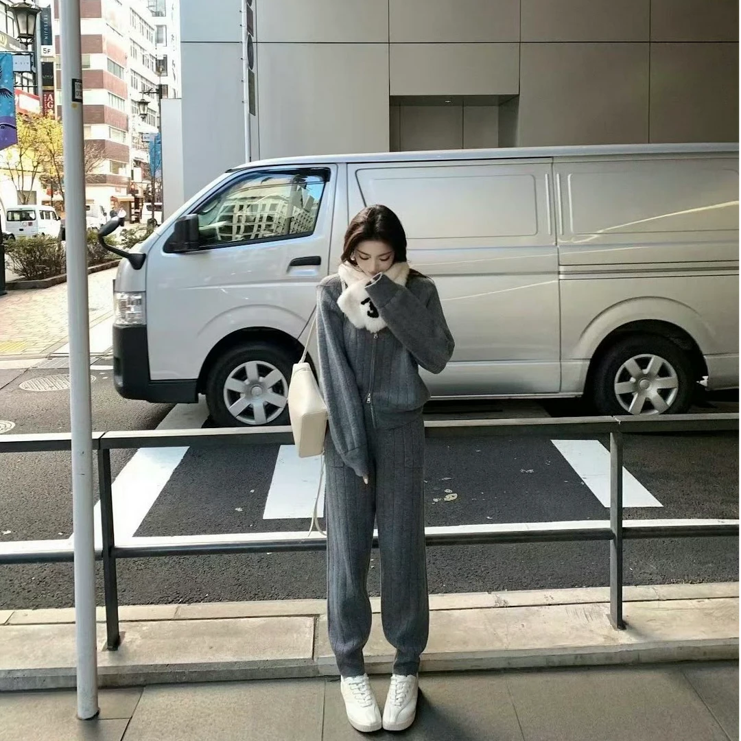 2024秋冬新款时尚套装气质显瘦宽松连帽上衣直筒长裤休闲百搭洋气