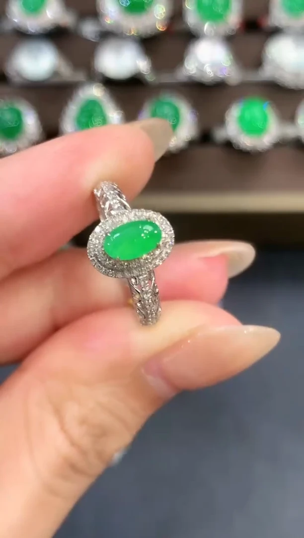 翡翠戒指18K金镶嵌a3