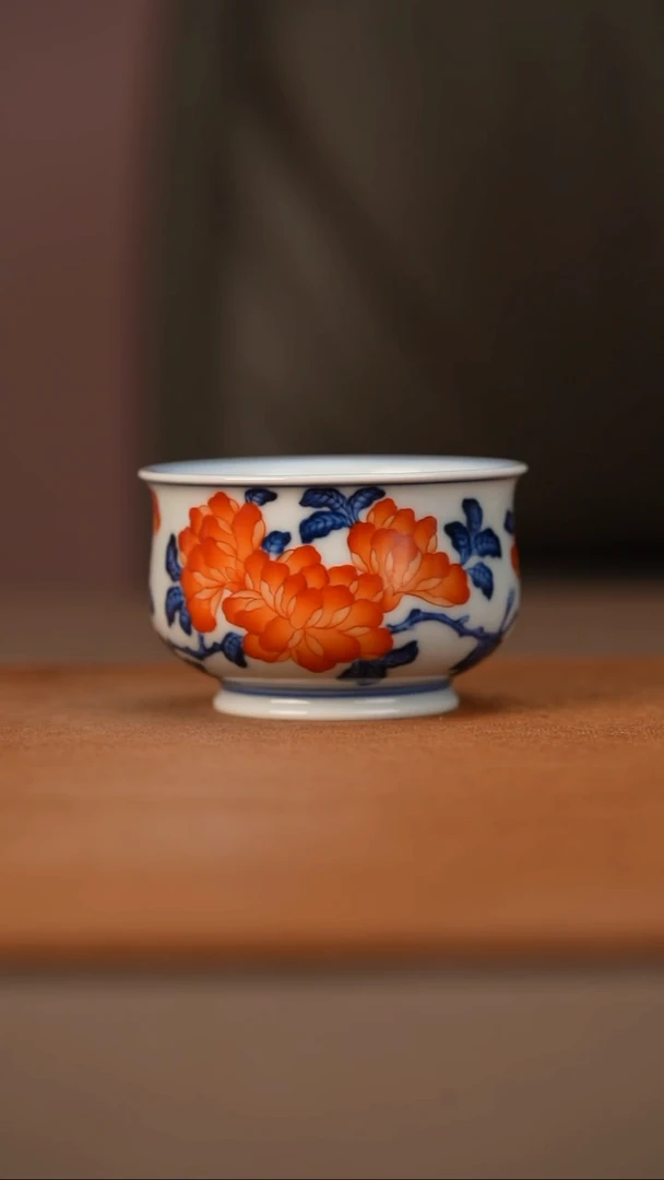 陶瓷又见春风青花矾红石榴花炉式杯