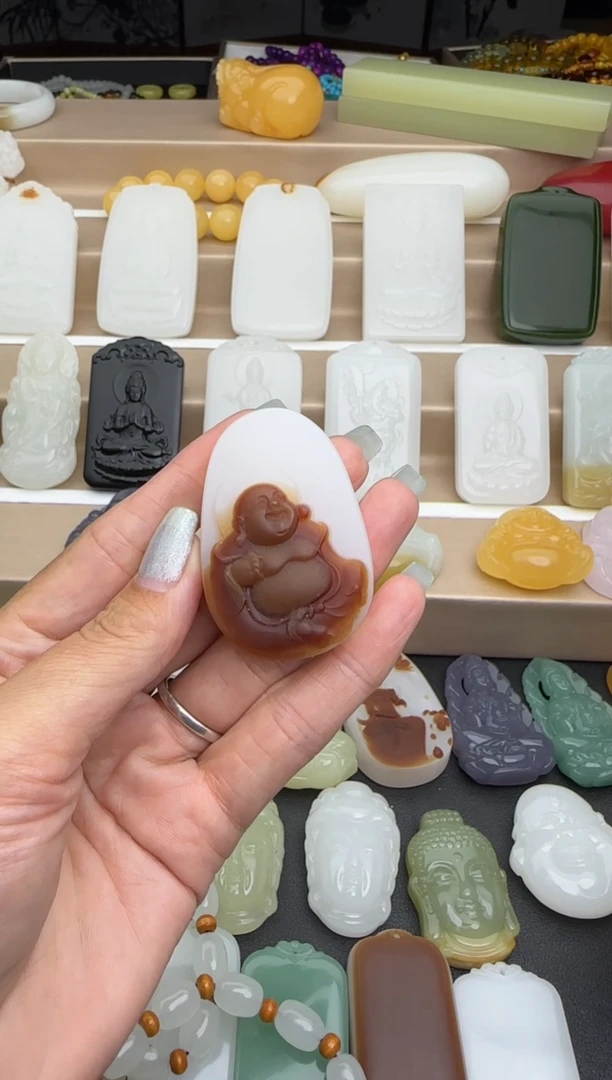 和田玉未镶嵌挂件