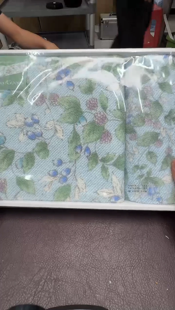 手工艺品琉璃三***?40