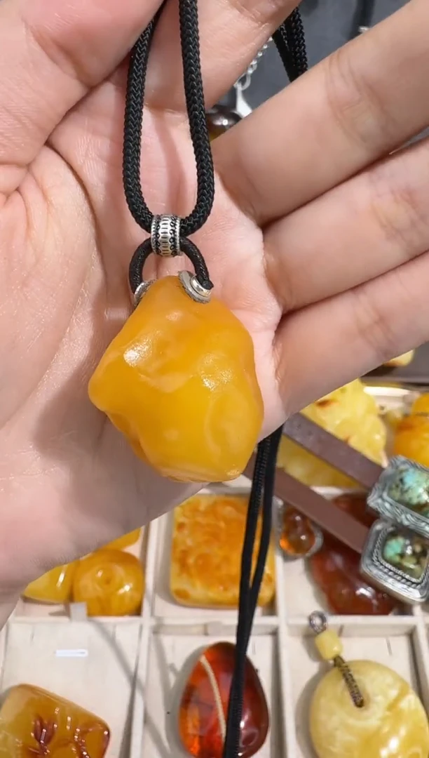 裸石琥珀未镶嵌琥珀