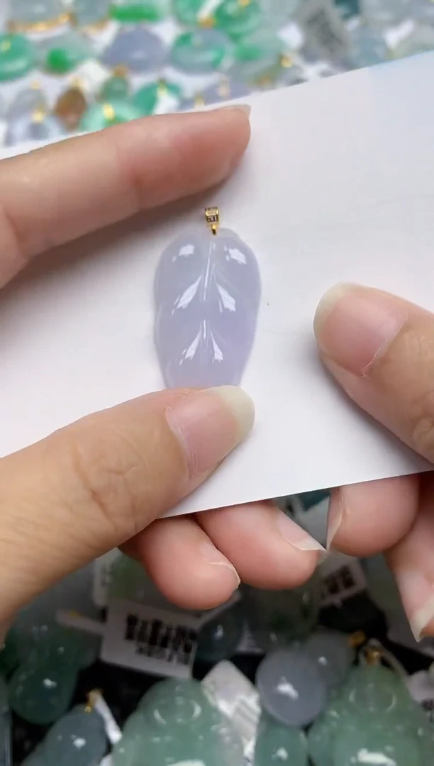 翡翠未镶嵌颈饰天然翡翠A货