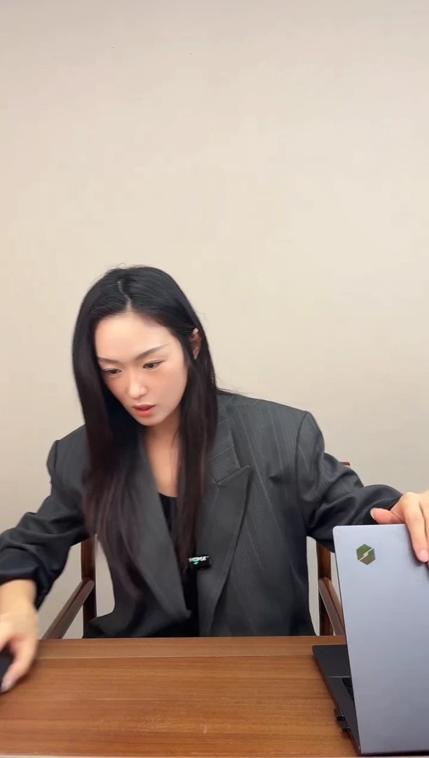 书法不****！溥老师瓷器册页