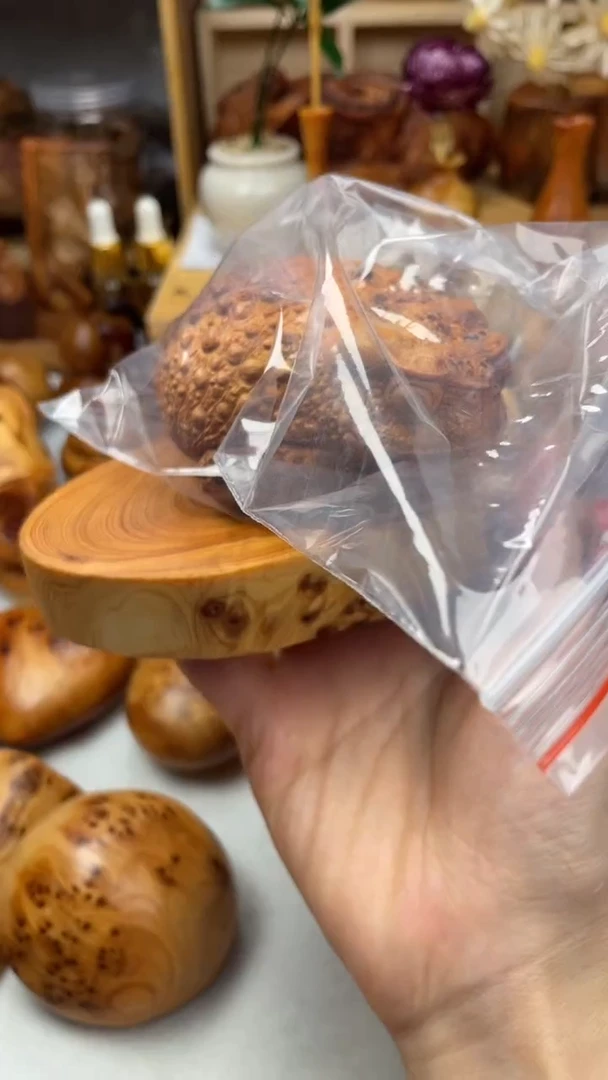 木昆**贝太行崖柏陈化大呱呱