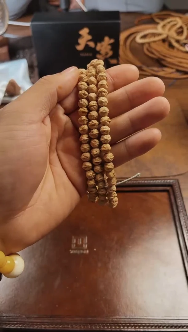 【闪购商品】柏香籽/百香籽手串白芽原装横打