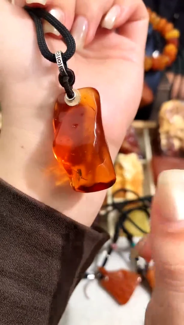 【闪购商品】蜜蜡裸石未镶嵌似玉