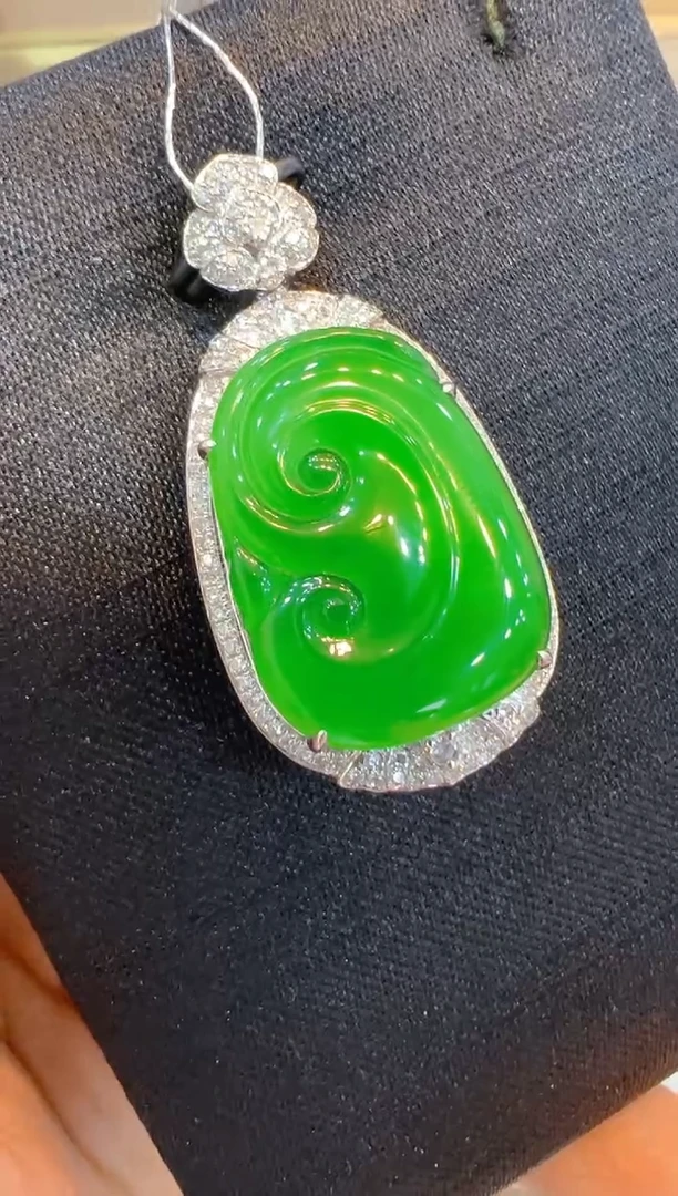 翡翠18K金镶嵌吊坠(不含链)多样性团购发一件