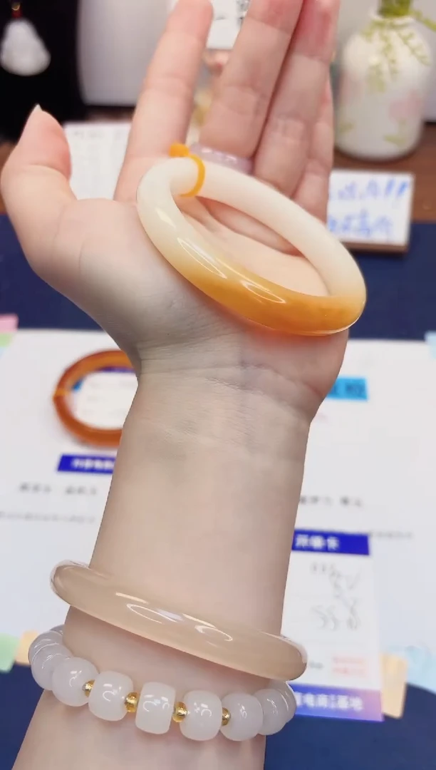 【闪购商品】石英质玉手镯未镶嵌37-财气镯-圈口55