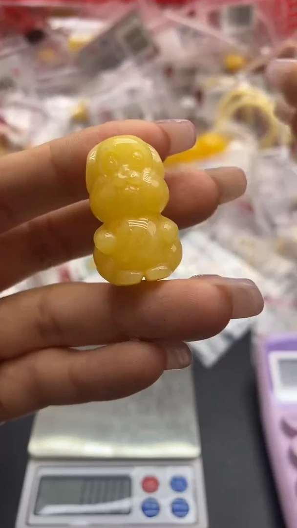 琥珀未镶嵌珠宝奇石1049