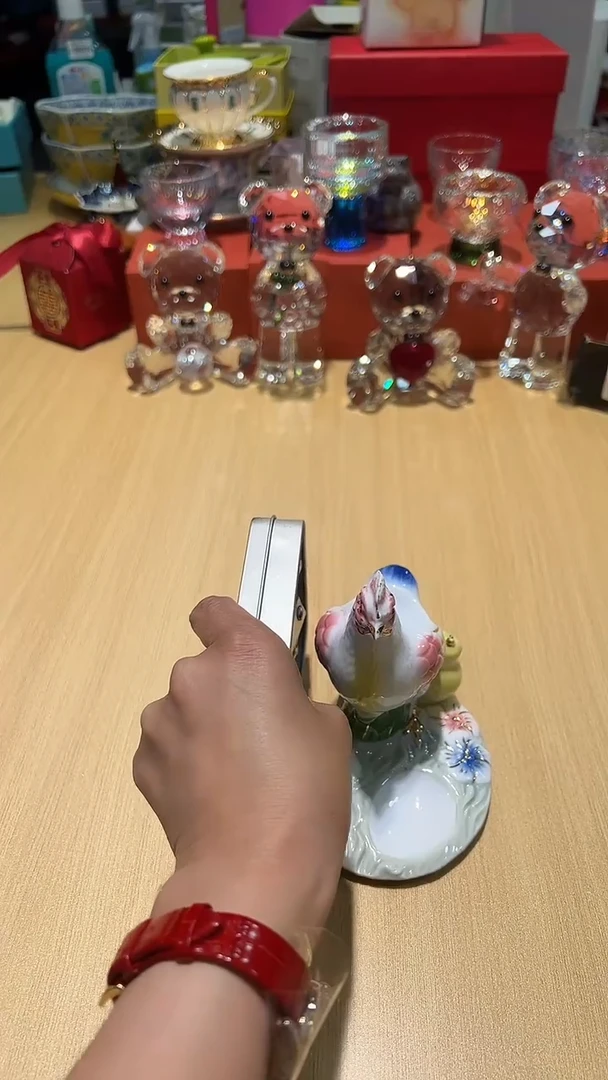 瓷片碗碟好物一件不留@@1