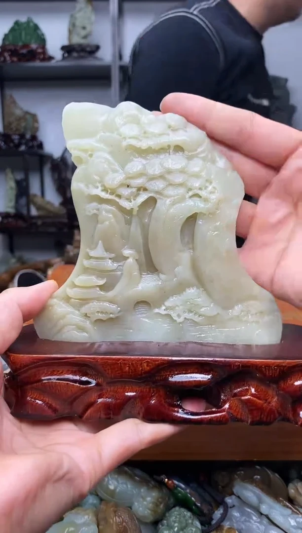 未镶嵌和田玉摆件1