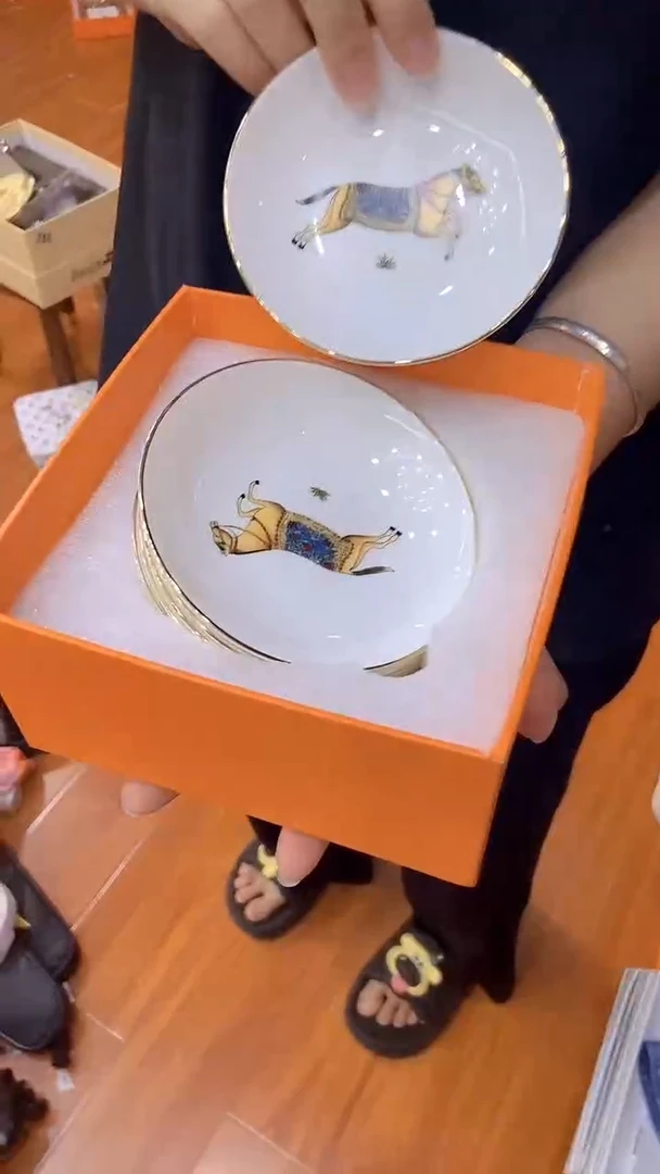 杯鸿辉家品牌瓷器，京东包邮！