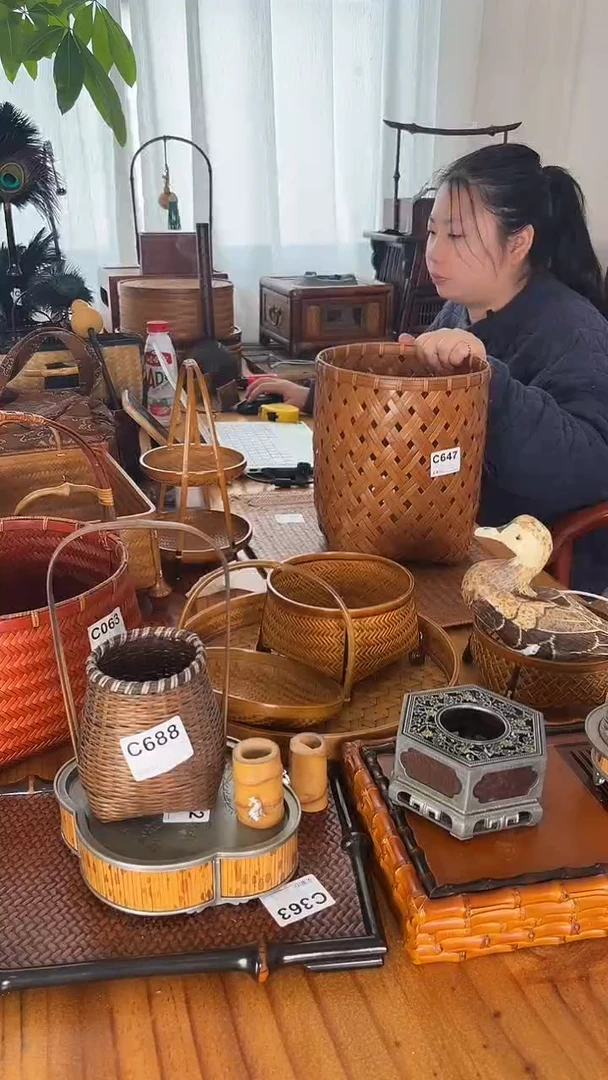 有胆有塞子开播福利品花器C647