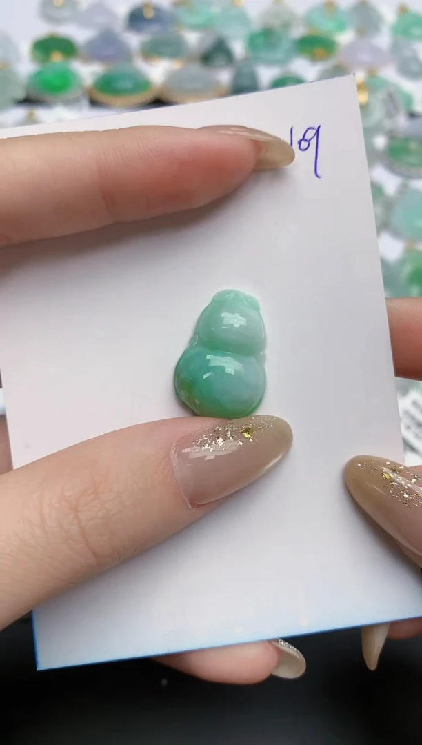 【闪购商品】翡翠颈饰未镶嵌天然缅甸翡翠A货