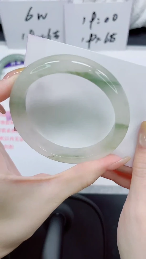 石英质玉手镯未镶嵌367