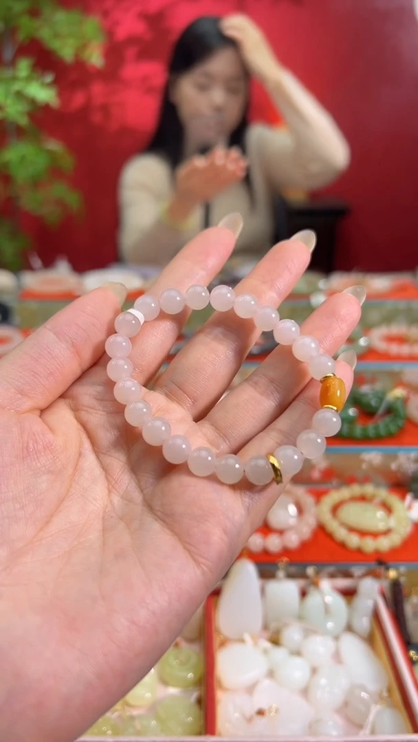 未镶嵌手链和田玉藕粉设计手串