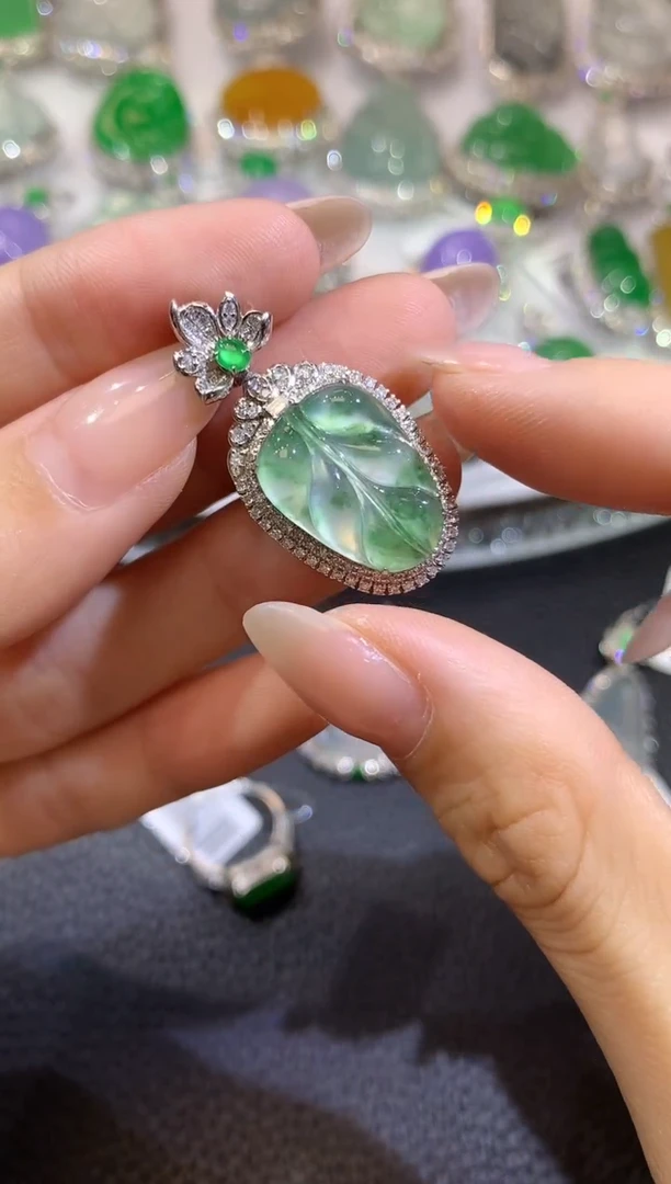 翡翠18K金镶嵌吊坠(不含链)Z51