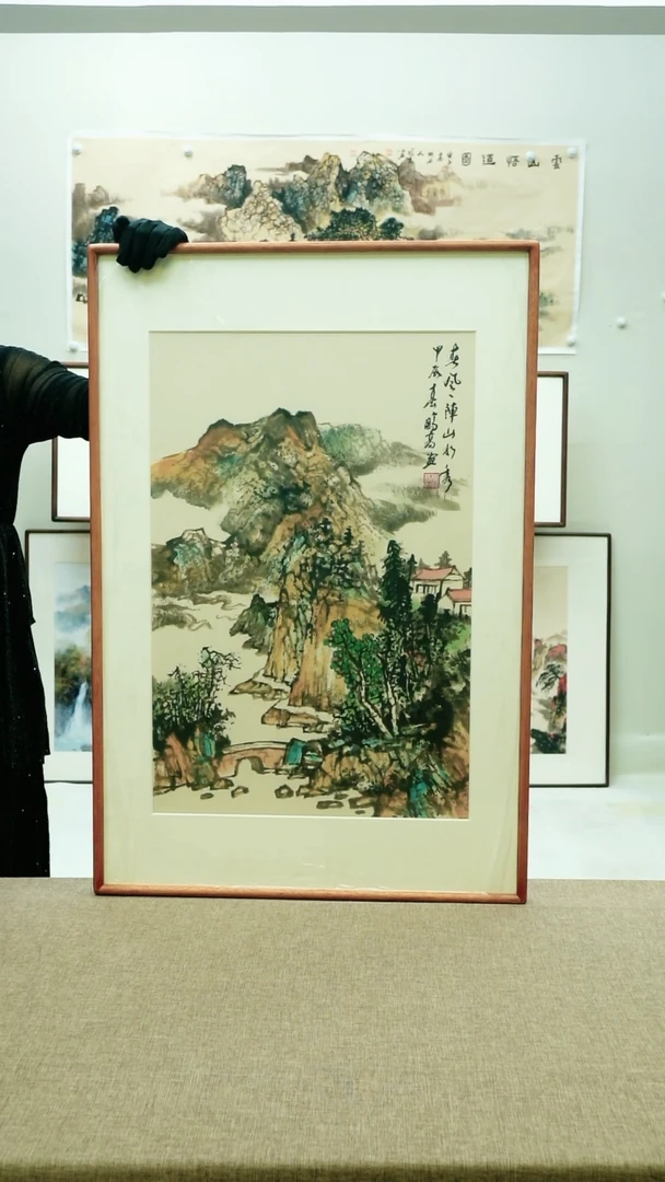 92*62唐鹏高老师山水带框