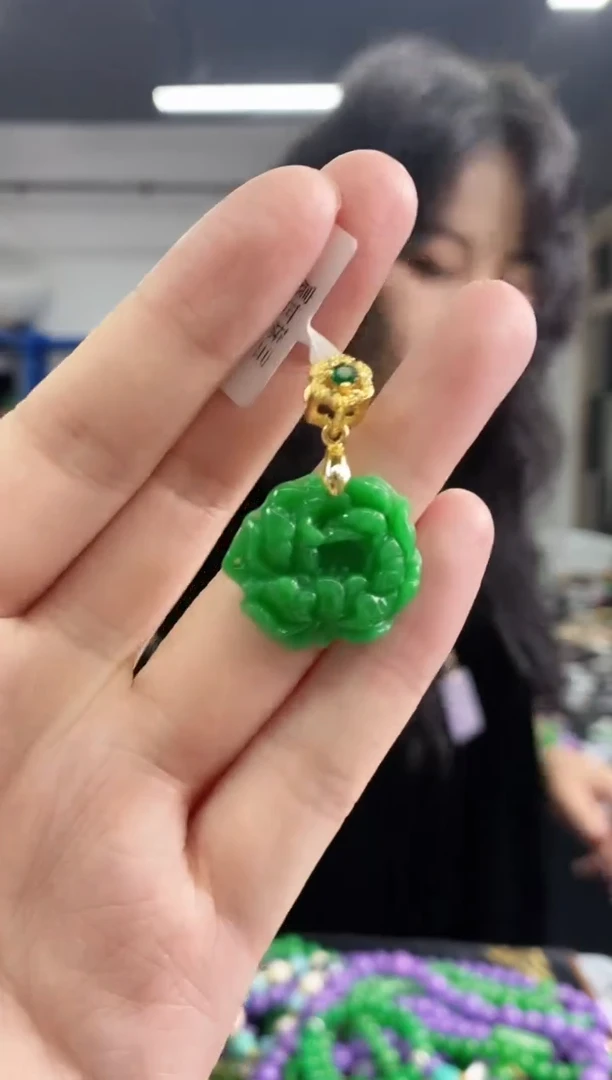 翡翠未镶嵌吊坠(不含链)多样性发其一颜色微差