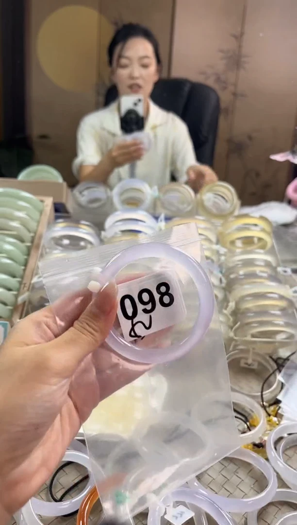 手镯玛瑙/玉髓未镶嵌098