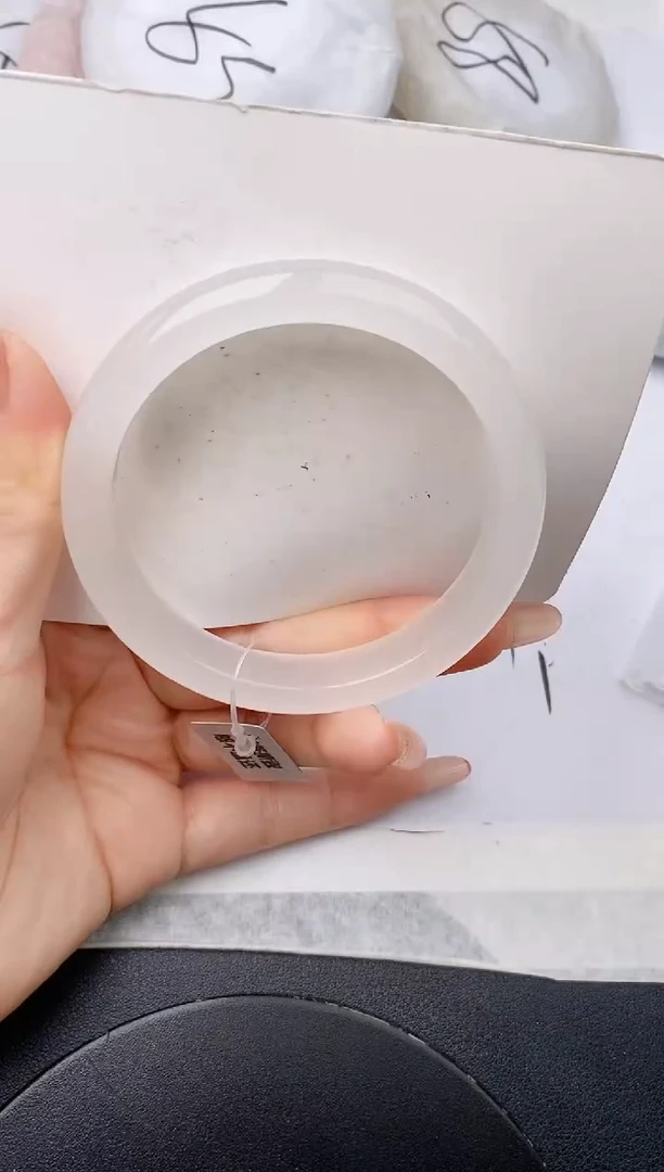 未镶嵌手镯石英质玉w72-B60+