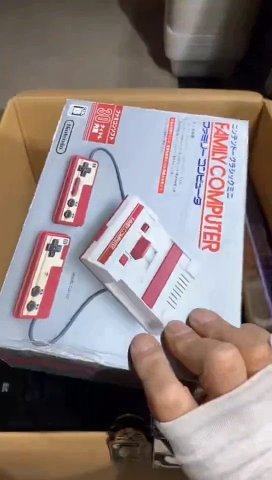 8新C*M中古商品，瑕疵品，不保好坏。506