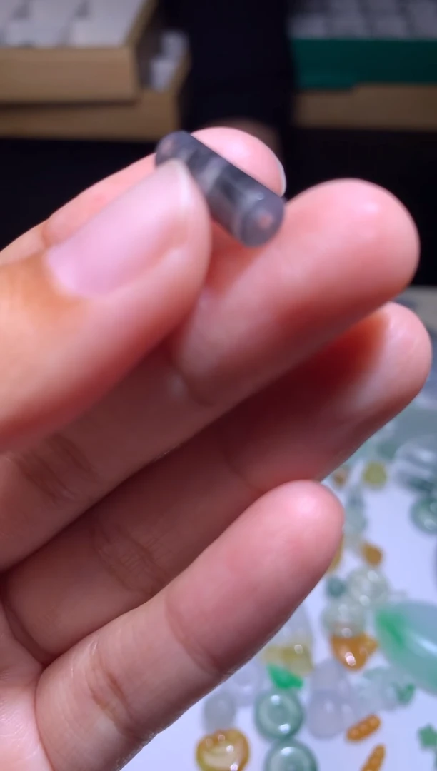 未镶嵌定制翡翠毛货