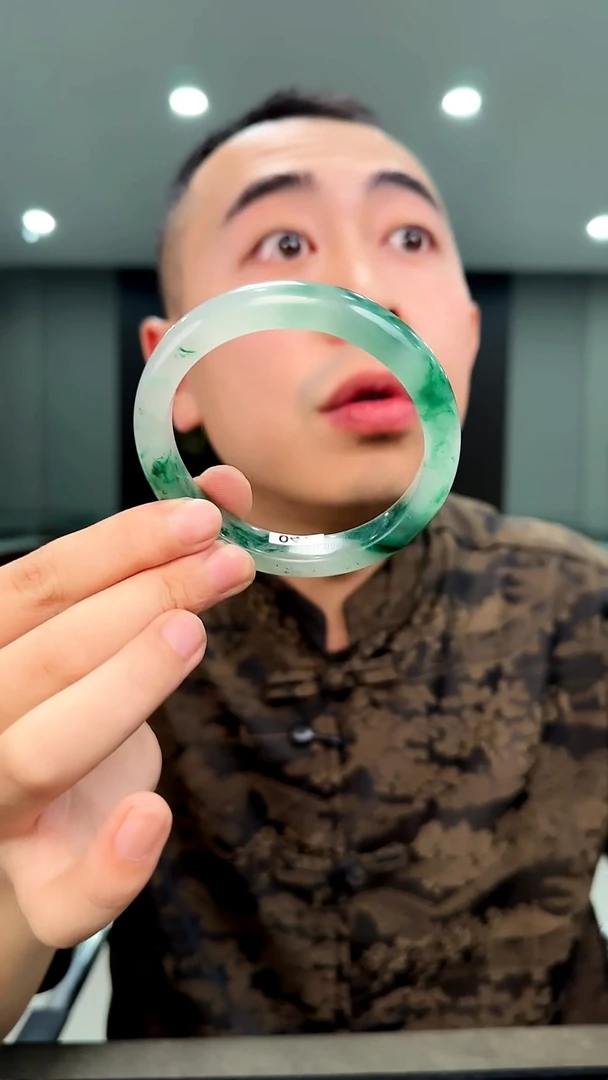 未镶嵌手镯石英质玉手镯62