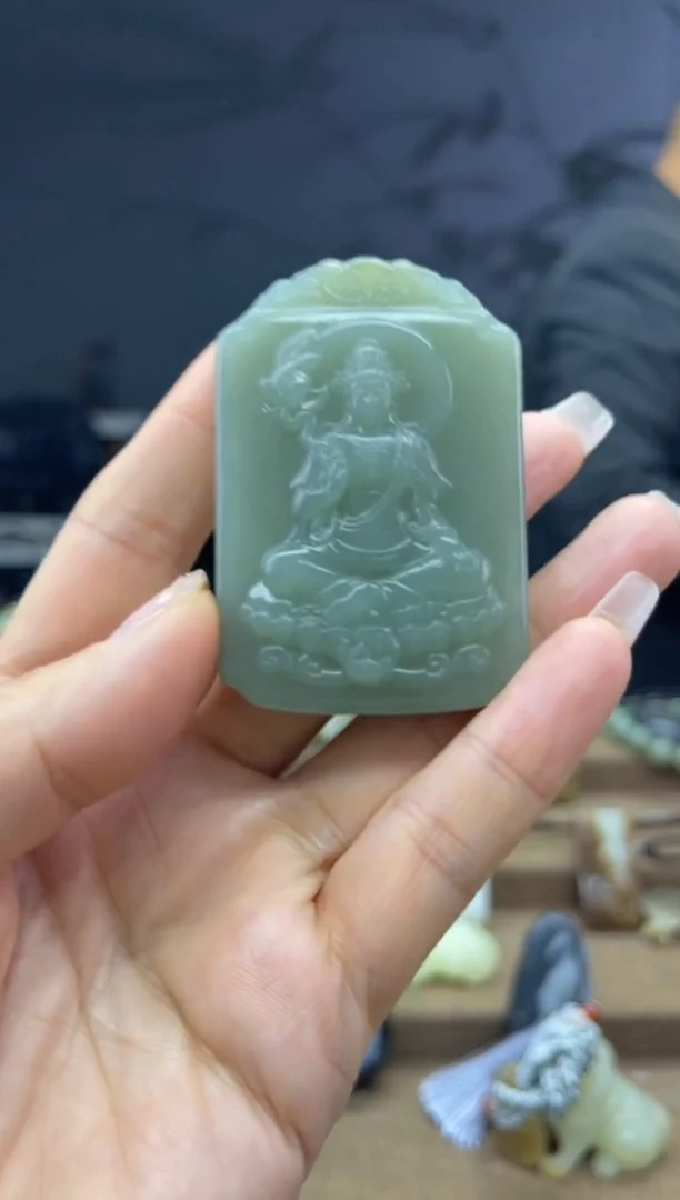 颈饰未镶嵌和田玉1