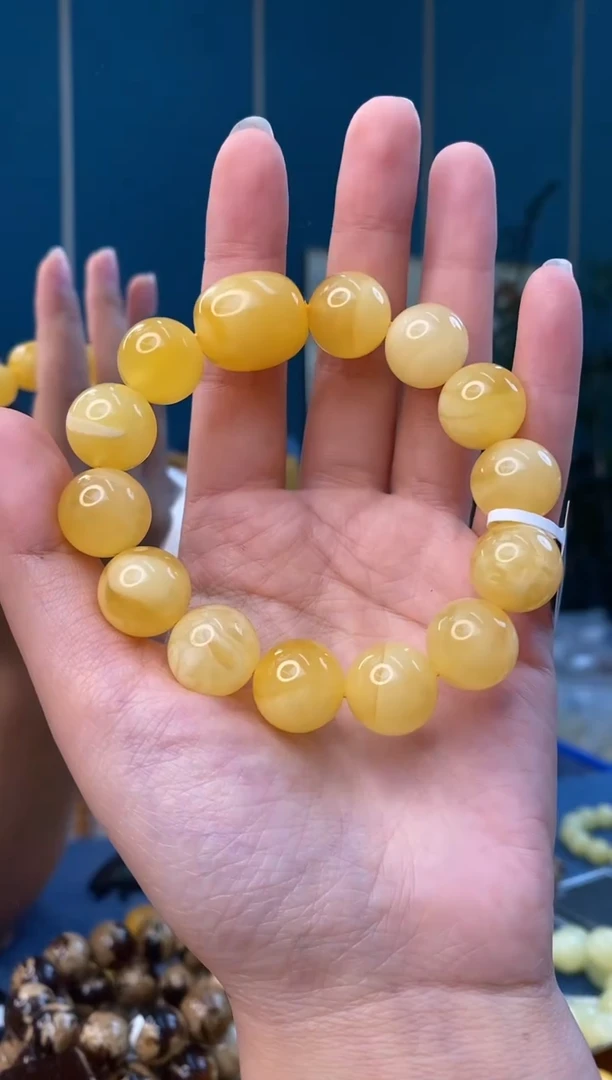 未镶嵌琥珀裸石6/7多样性发其一96