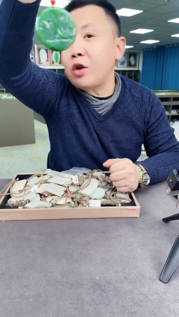 颈饰未镶嵌和田玉23