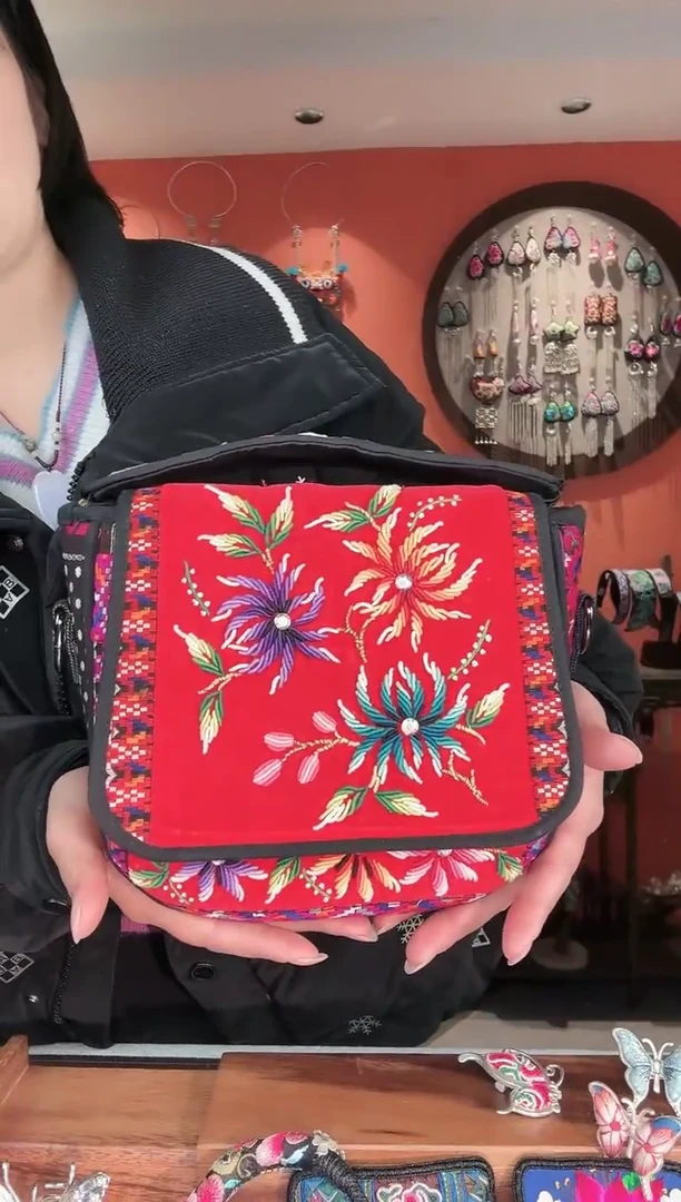 织绣手工苗绣刺绣包