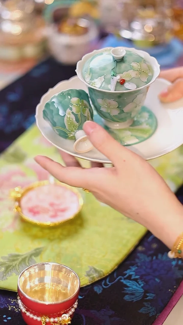 山怂阿卿直播间@@四瓣花套组