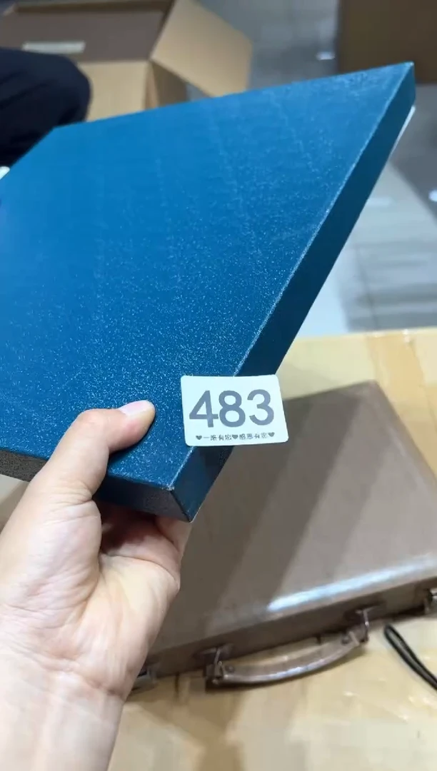 瓷片V****O483..........